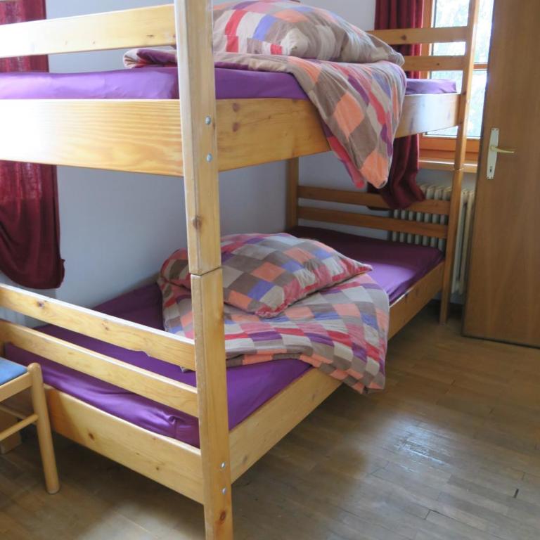 SnowBunnys BackPackers Hostel - Camera Doppia con Letti Singoli e Bagno in Comune - 5