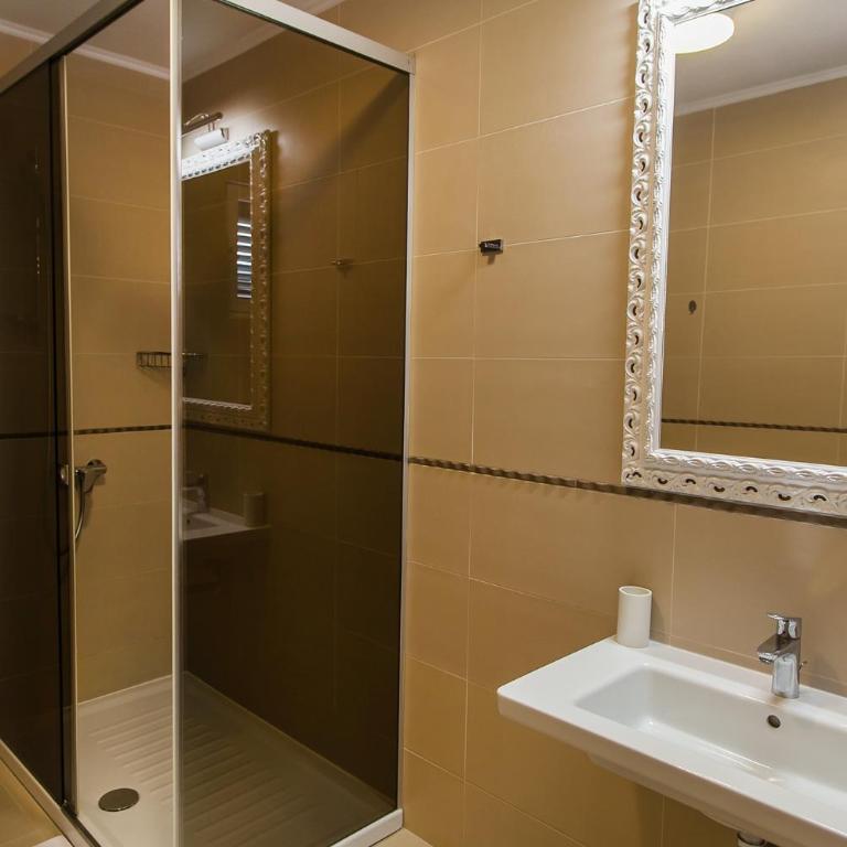 Apartments Grifone Lux - One-Bedroom Apartment with Terrace - 14