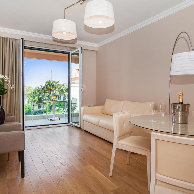 Apartments Grifone Lux - One-Bedroom Apartment with Terrace - 7