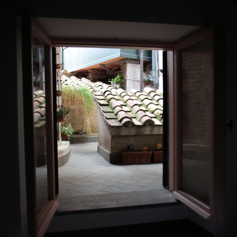 Un Tetto al Pantheon - Apartment - Split Level - 18