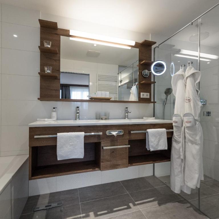 Hotel Bismarck - Panorama Luxus Suite - 4
