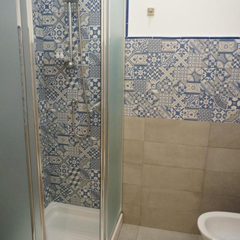 B&B Numero5 - Camera Matrimoniale Deluxe con 1 Letto Supplementare - 5