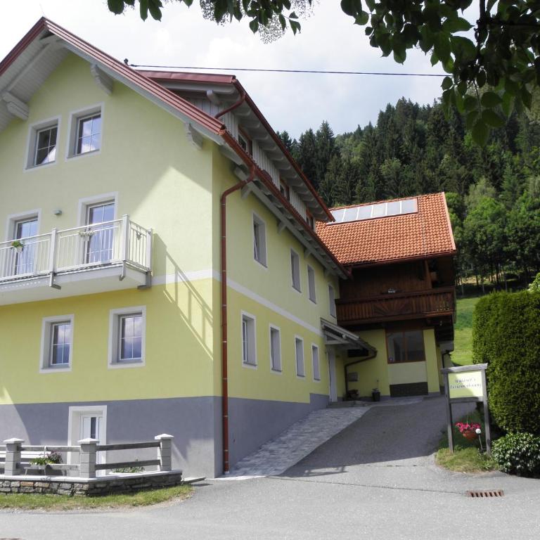 Waldner's Ferienwohnung - Apartment mit Blick auf die Berge - 1