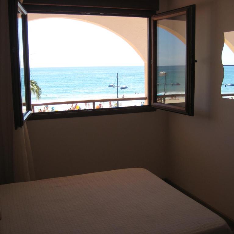 Primera Línea de Playa, Ada Benedicto XIII, Aire acondicionado, WiFi, Parking - Apartamento con vistas al mar - 2ª planta - 4