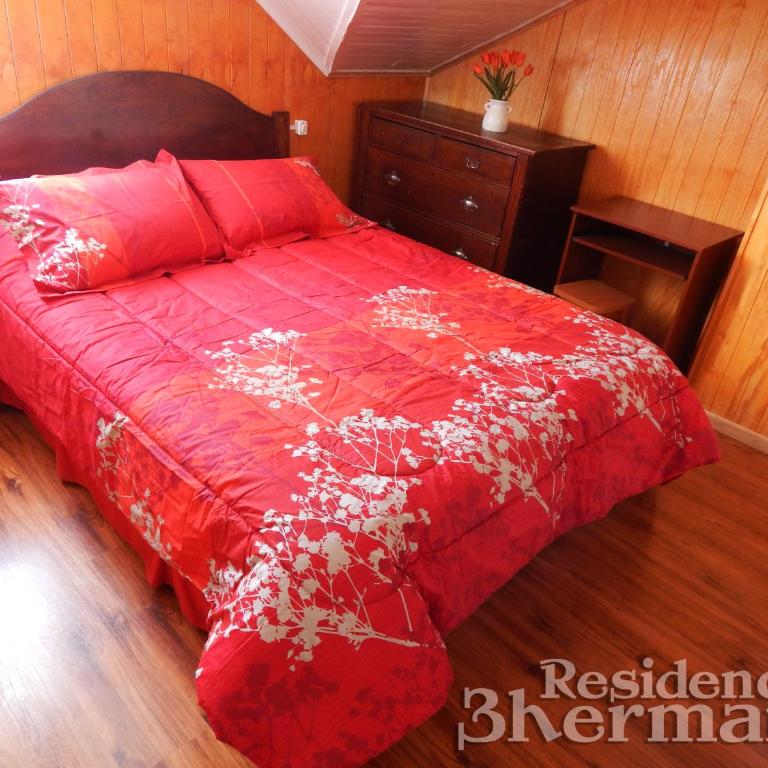 Residencial Tres Hermanos - Habitación Doble con baño privado - 4