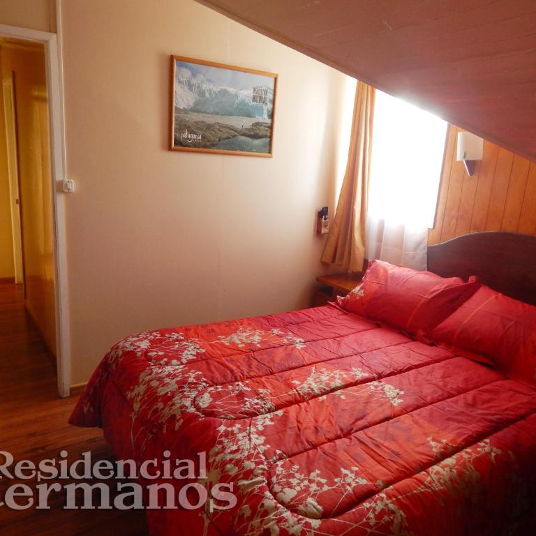 Residencial Tres Hermanos - Habitación Doble con baño privado - 1