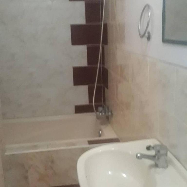 Hospedaje Harjeny - Double Room with Private Bathroom - 11