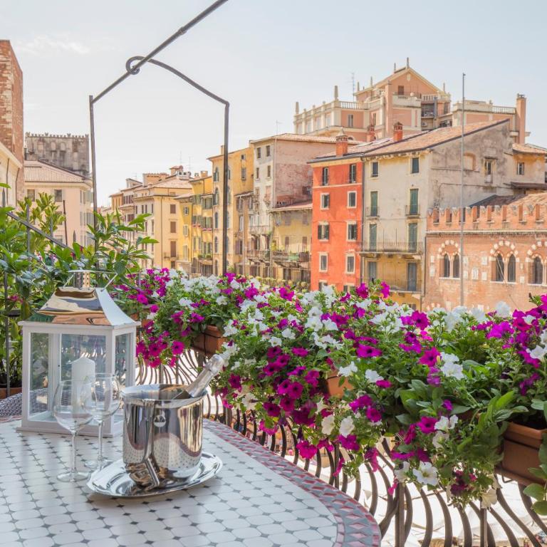 Corte Realdi Suites Piazza Erbe - Appartamento Superior con Terrazza e Vista Città - 21