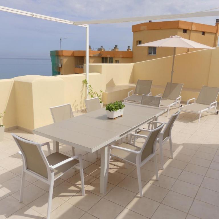 DUPLEX LA CARIHUELA 1ª LINEA DE PLAYA APARTAMENTO COSTA DEL SOL - Apartment - 11