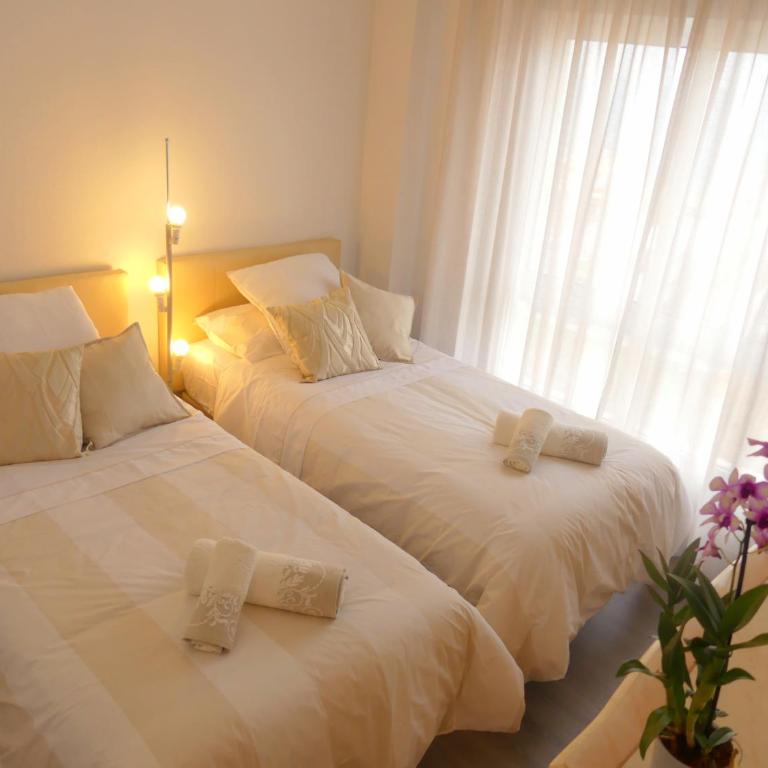 DUPLEX LA CARIHUELA 1ª LINEA DE PLAYA APARTAMENTO COSTA DEL SOL - Apartment - 8