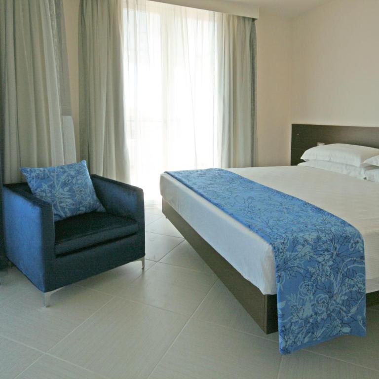 Blu Suite Resort - Camera Matrimoniale/Doppia con Letti Singoli con Accesso Spa - 1