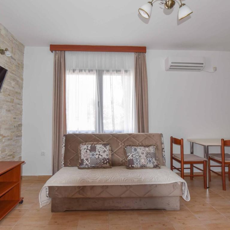 Studio Apartments 6 Palmi - Superior Apartman - 8
