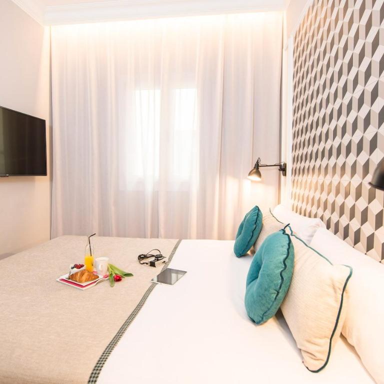 Mosaic by Ona - Standard Double Room - 6