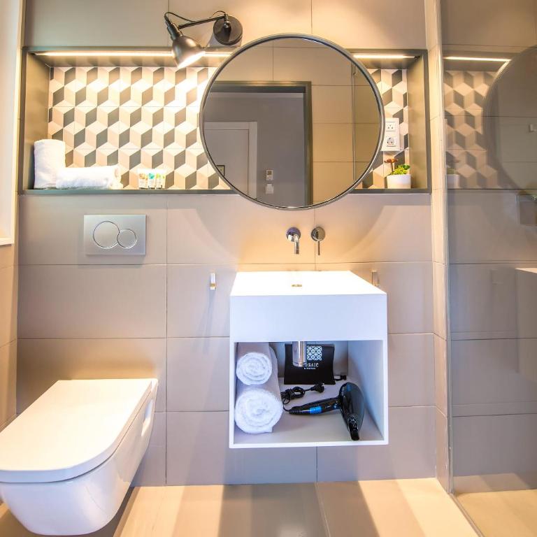 Mosaic by Ona - Junior Suite with Balcony - 1