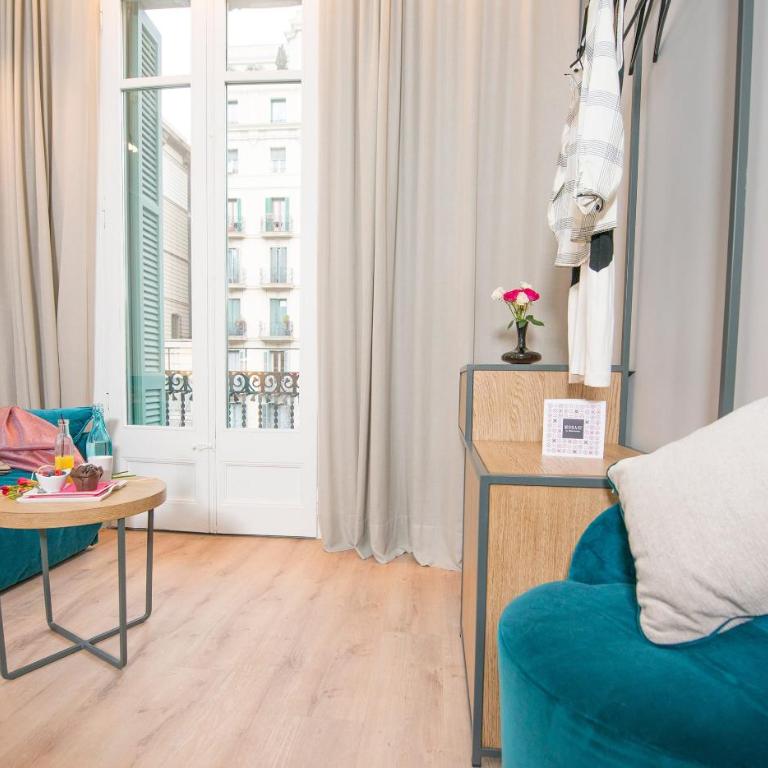 Mosaic by Ona - Junior Suite with Balcony - 5