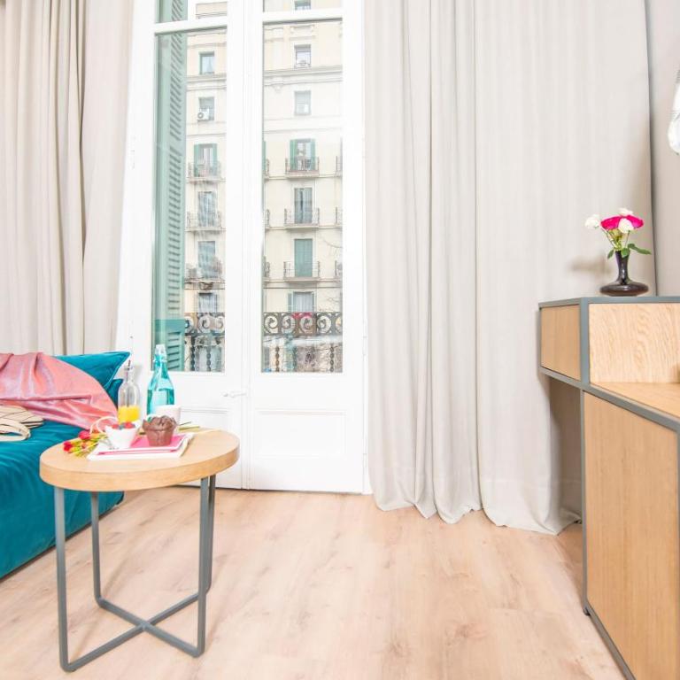 Mosaic by Ona - Junior Suite with Balcony - 7