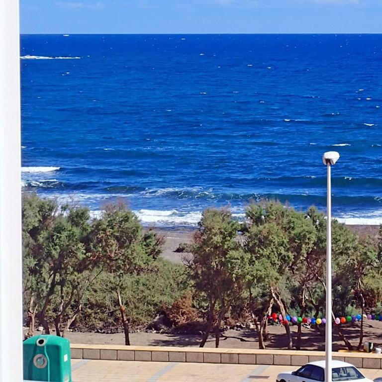 MARINEDA by RENTMEDANO newly renovated, ocean view, wifi, parking, pool - Apartamento - 1