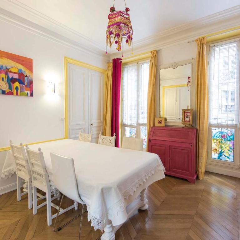 Veeve - Painting the Streets of Pigalle - Appartement - 8