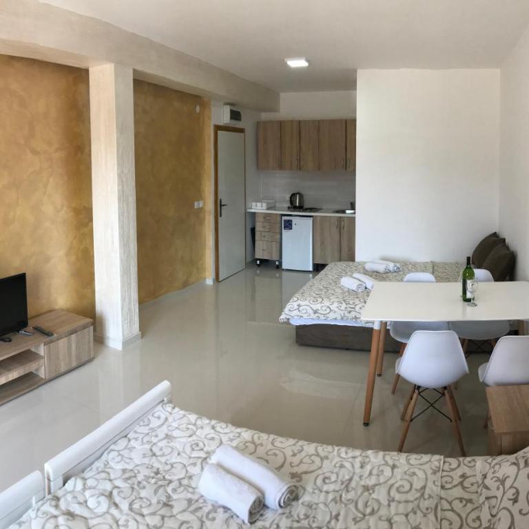 Apartments AS - Apartman sa Balkonom - 7