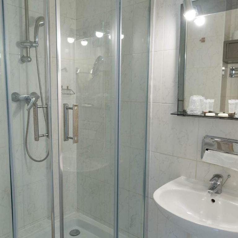 HOTEL PARIS PANAM-PERE LACHAISE-PLACE GAMBETTA-HOPITAL TENON-REPUBLIQUe - Chambre Lits Jumeaux - 4