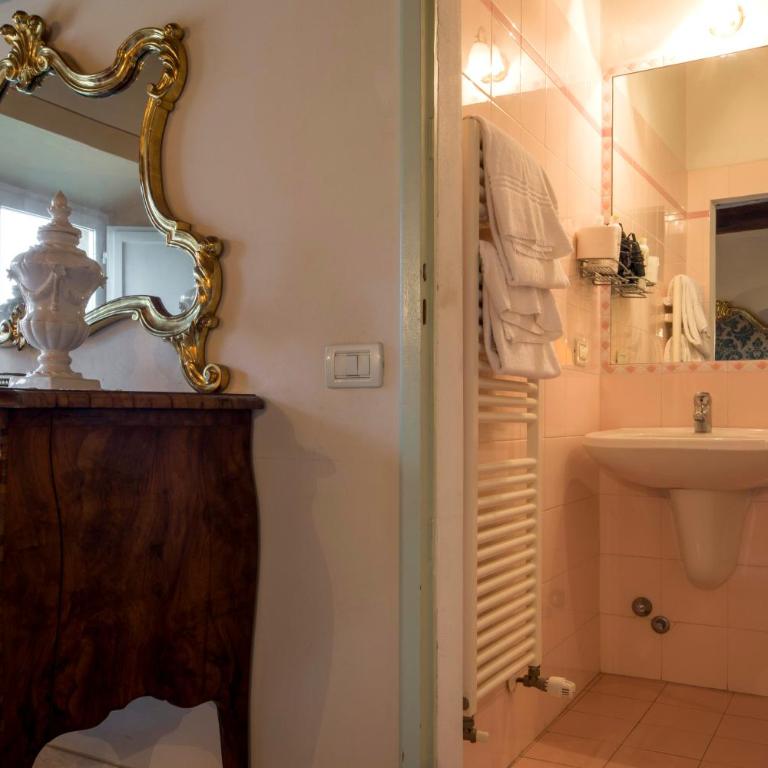 Residenza alla Lizza - Camera Matrimoniale con Bagno Privato - 7