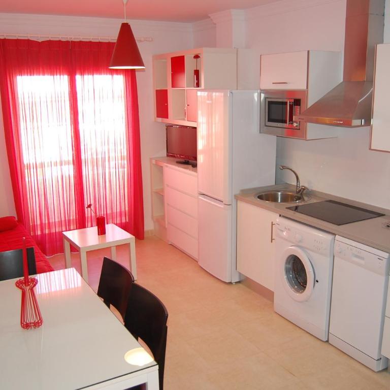 Apartamentos y Áticos Zahara - Two-Bedroom Apartment - 2