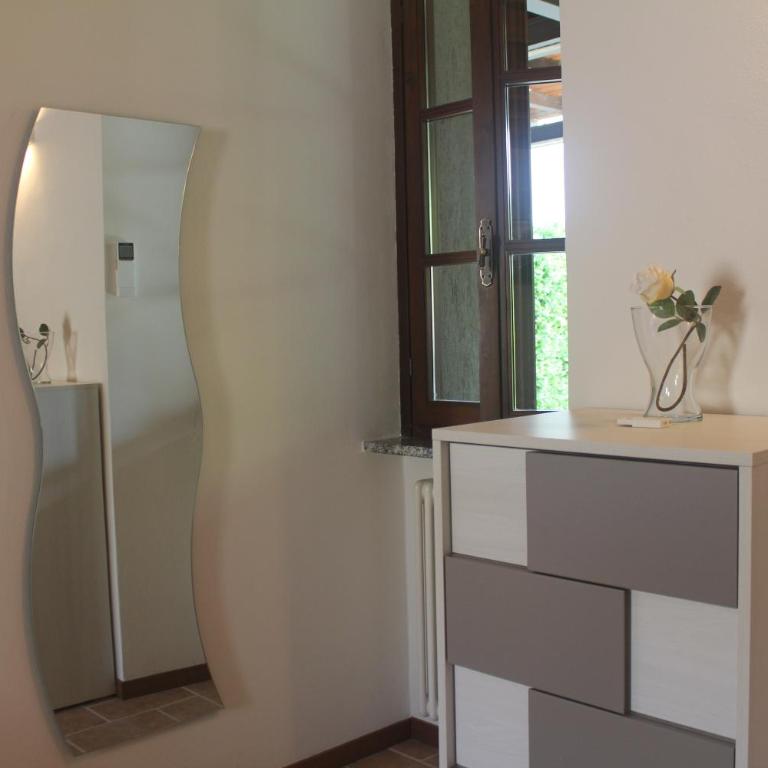 L' Antica Corte Lazzago - Appartamento con 2 Camere da Letto - 20