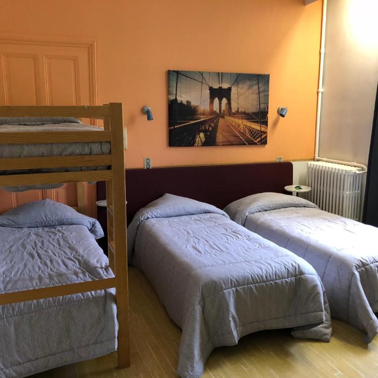 Hôtel De Paris - Chambre Quadruple (4 Adultes) - 2