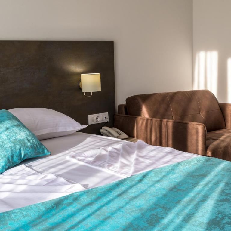 B&B Amfora - Double Room with Extra Bed - 6