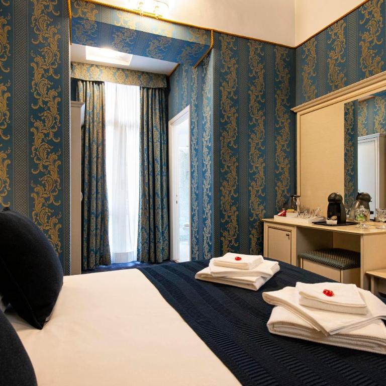 Canova Rooms in Spanish Steps - Camera Matrimoniale/Doppia con Letti Singoli con Bagno Privato - 6