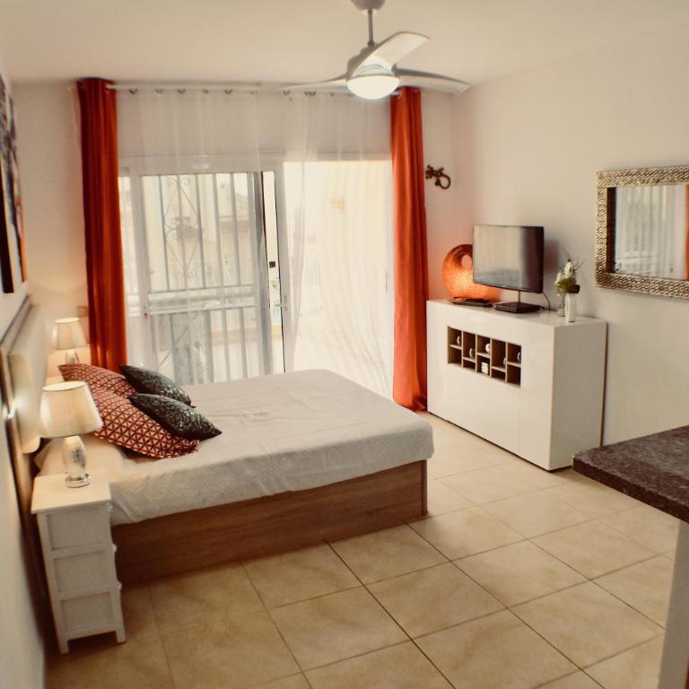 Costa Adeje Mareverde Apartment - Apartamento con vistas a la piscina - 15