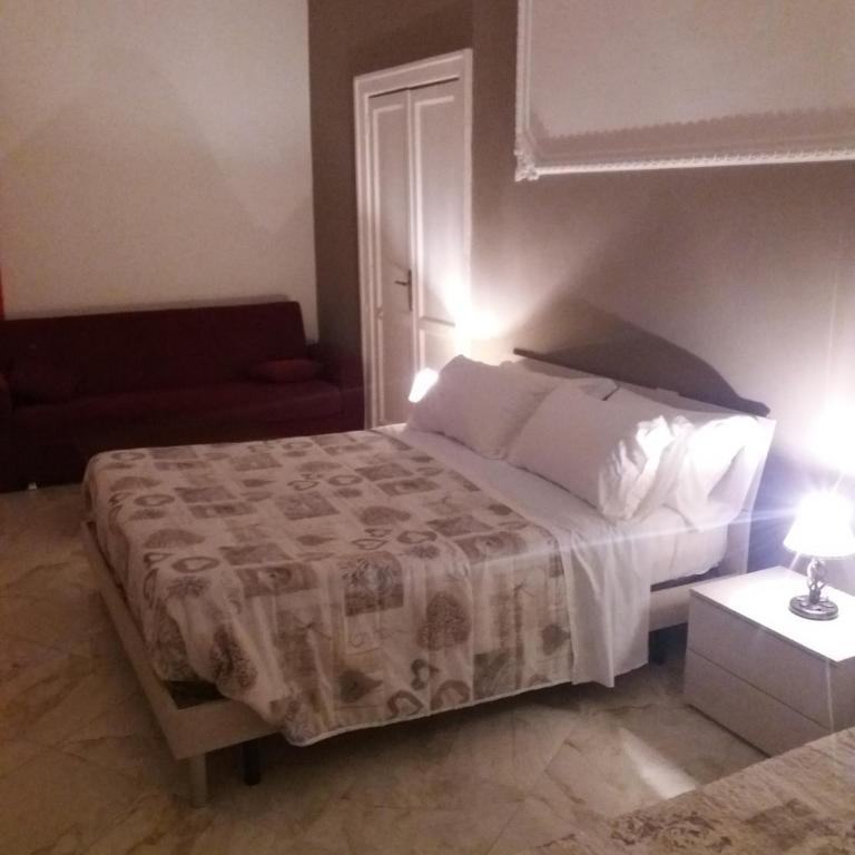 B&BHotel EMMANUEL Napoli - Superior Dreibettzimmer - 5