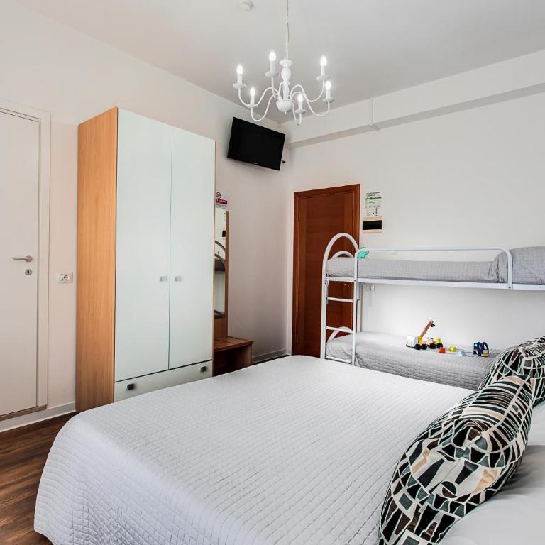 Hotel Geminus B&B - Camera Quadrupla Comfort - 5