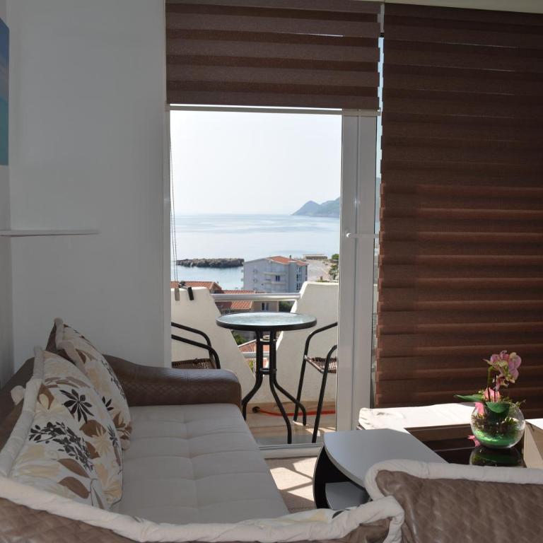 Studios Seaview - One-Bedroom Apartment - 1