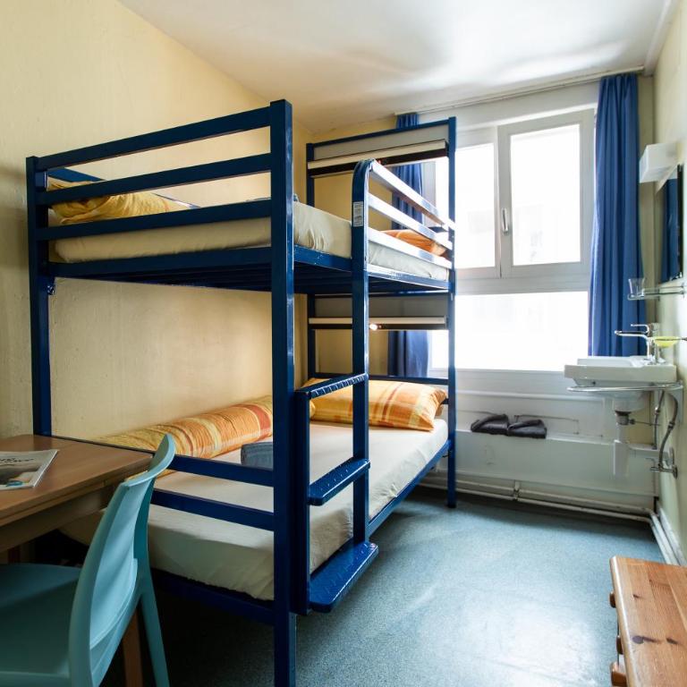 Happy Inn Lodge - Doppelstockbett-Zimmer mit Gemeinschaftsbad - 3