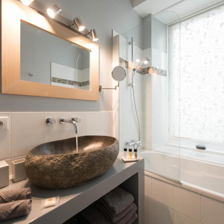 Entre Hotes - Chambre Double - Vue sur Jardin - 1