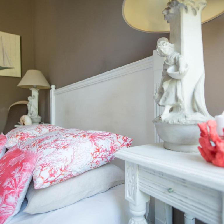 Entre Hotes - Chambre Double - Vue sur Jardin - 1