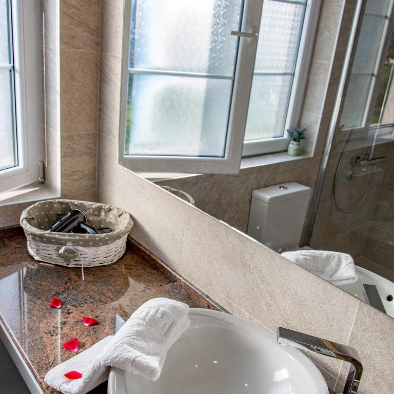 Apartmani Mendula - Apartment with Balcony - 3