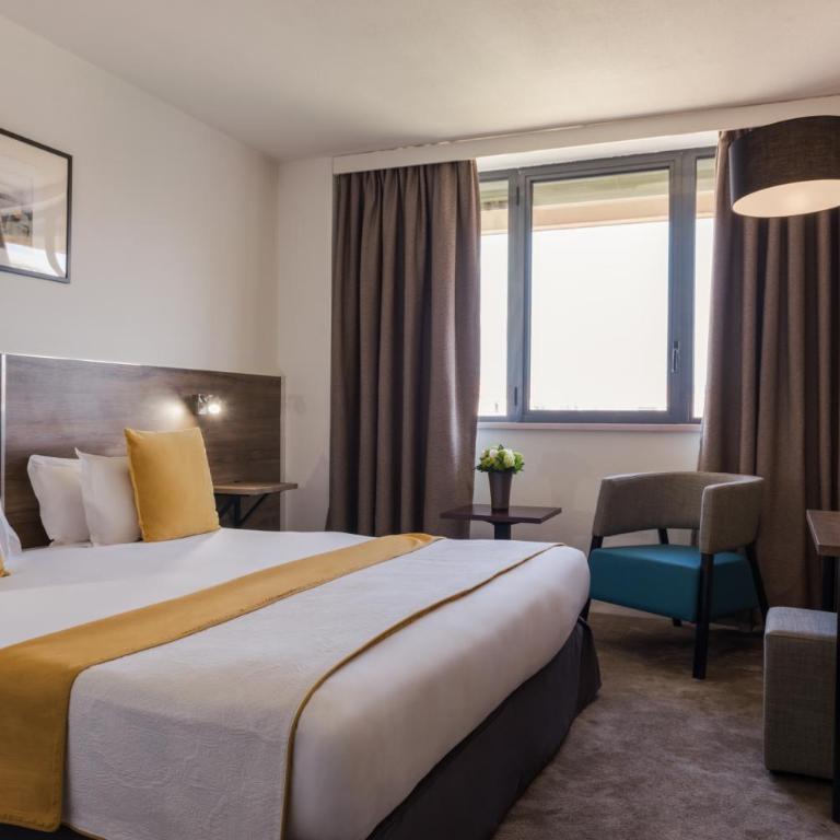 Best Western Hotel le Galice Aix-en-Provence - Chambre Lit King-Size Supérieure - 4