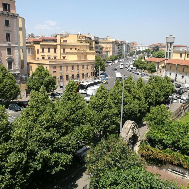In Rome - Camera Matrimoniale/Doppia con Letti Singoli - 5