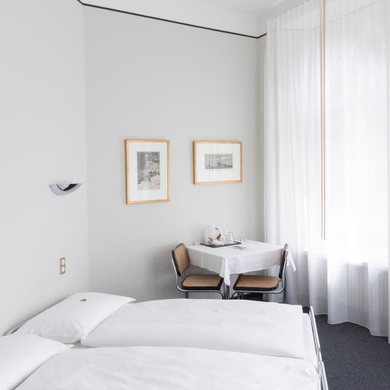 Hotel Monte Verità - Comfort Twin Room with Lake View and Balcony - Annex - 2