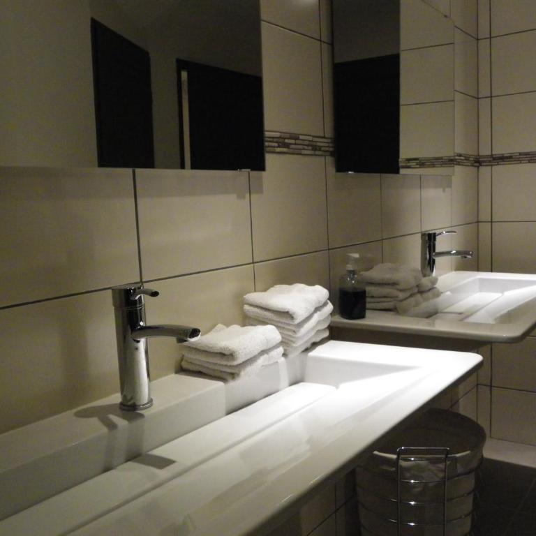 Comptoir et Dépendances - Chambre Double - 4