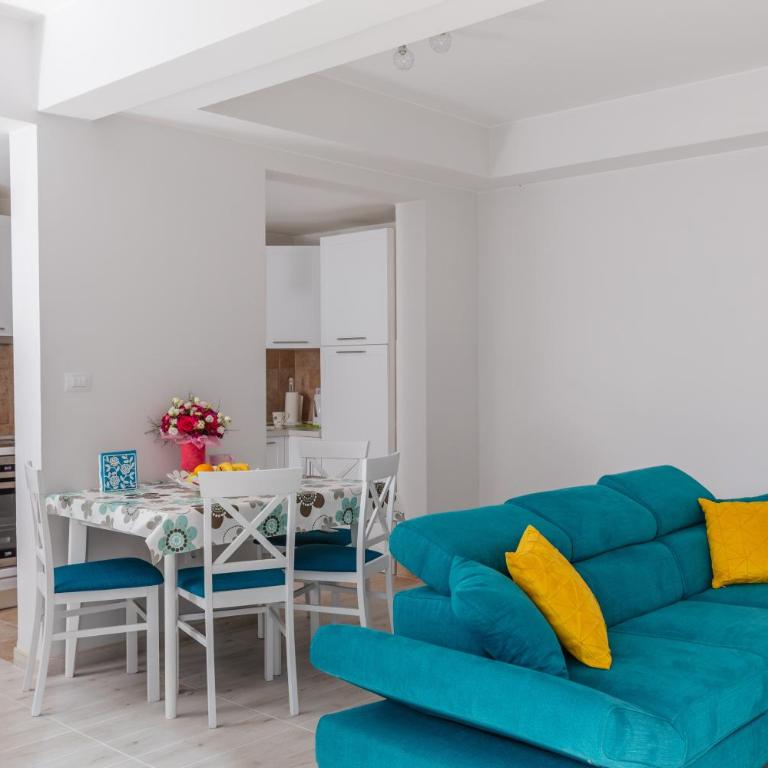 Apartment Azzurro with Pool and Parking - Apartment - 8