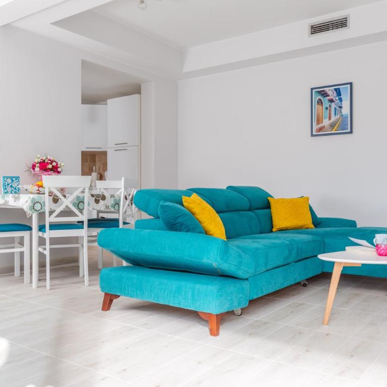 Apartment Azzurro with Pool and Parking - Apartment - 9
