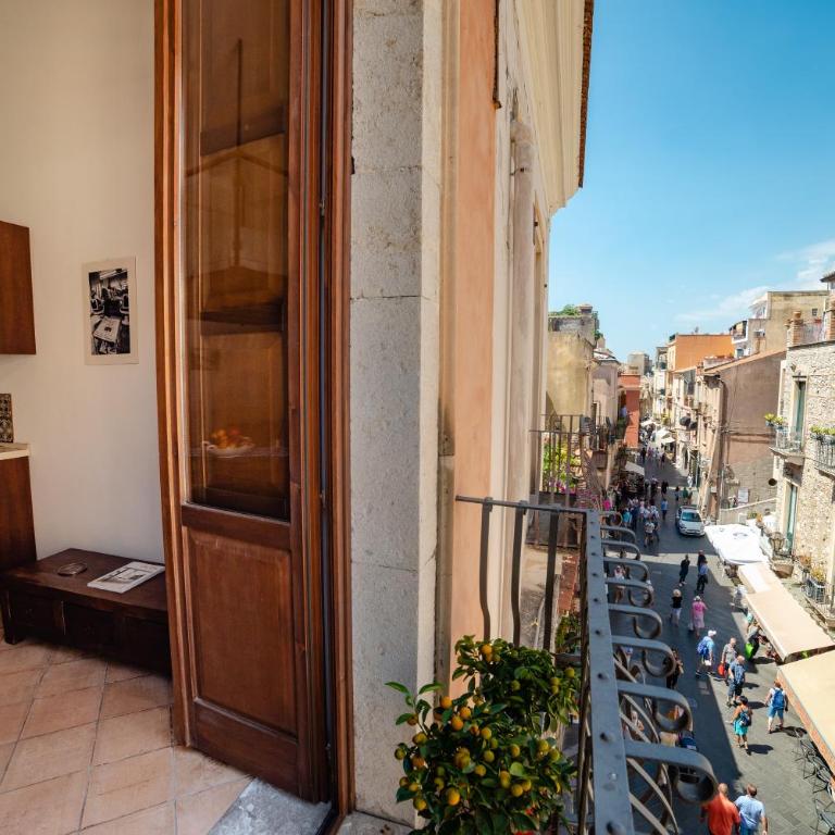 Vilagos Apartments & Loft Taormina - Appartamento Monolocale con Balcone - 3