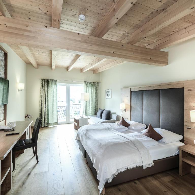 Hotel Victoria - Deluxe Doppelzimmer mit Balkon - 8