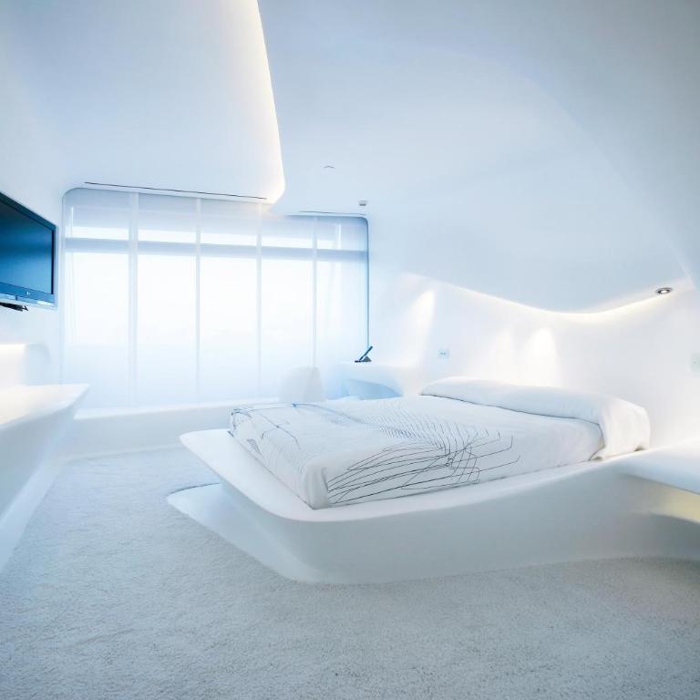 Hotel Puerta America - Space Club de Zaha Hadid - 1