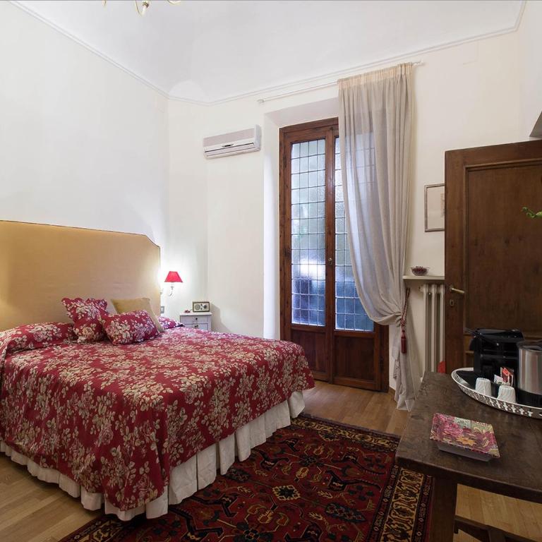 Your Florence - Camera Matrimoniale con Balcone - 3