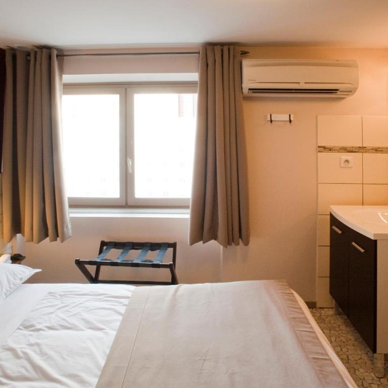 Comptoir et Dépendances - Chambre Double - 7