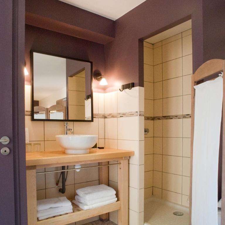 Comptoir et Dépendances - Chambre Double - 6
